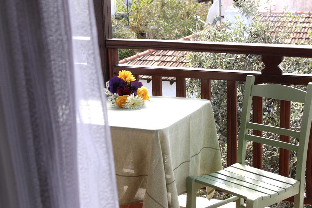 Hotel Theopisti Ouranoupoli Ngoại thất bức ảnh