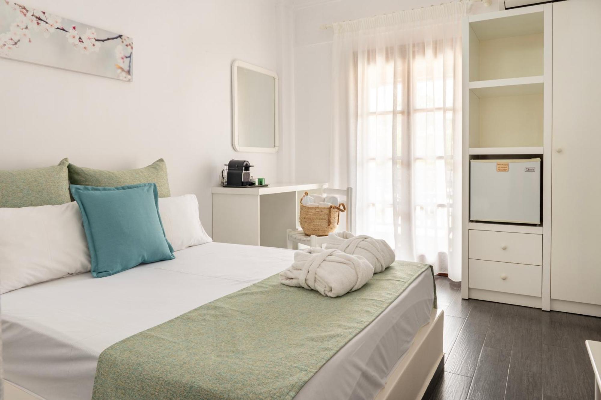 Hotel Theopisti Ouranoupoli Ngoại thất bức ảnh
